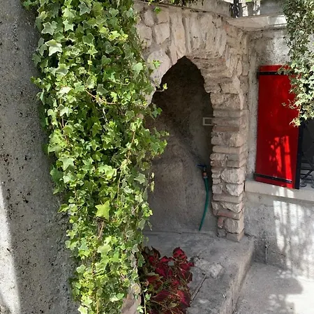 Al Confin Natura E Relax Bed & Breakfast Incino