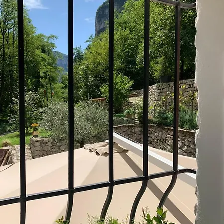 Al Confin Natura E Relax Bed & Breakfast